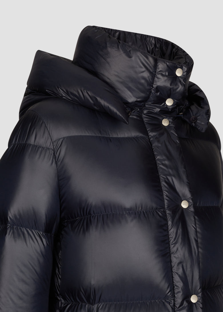 duck down jacket in ultralight nylon